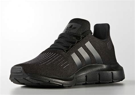 adidas swift primeknit zwart